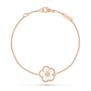 Plum blossom bracelet